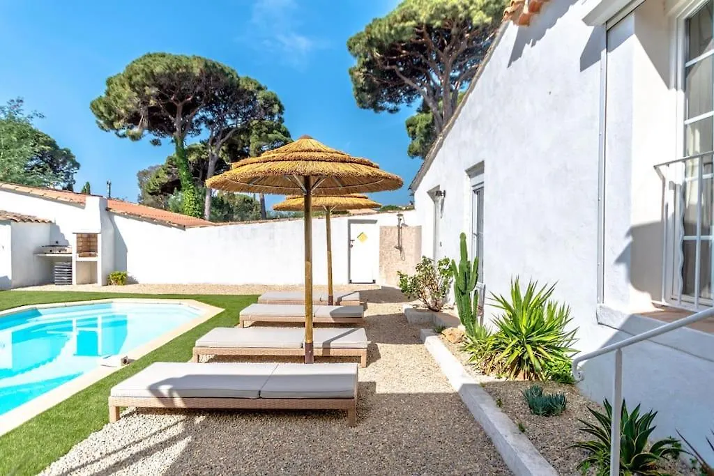 La Villa Les Lauriers, 150 M De La Mer, Grimaud, Golfe De St Tropez 0*, Гримо